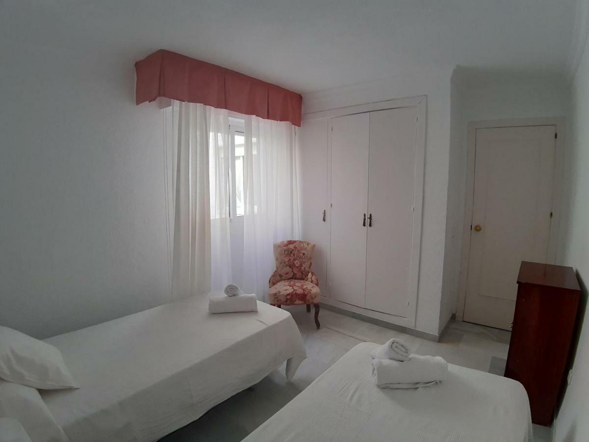 Spacious beach flat in Fuengirola - Los Boliches Exterior foto